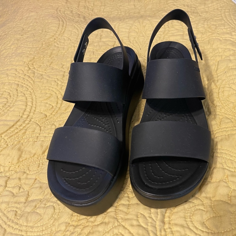 Brooklyn Crocs